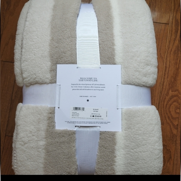UGG Bedding Ugg Rosaleen King Blanket Oyster Poshmark